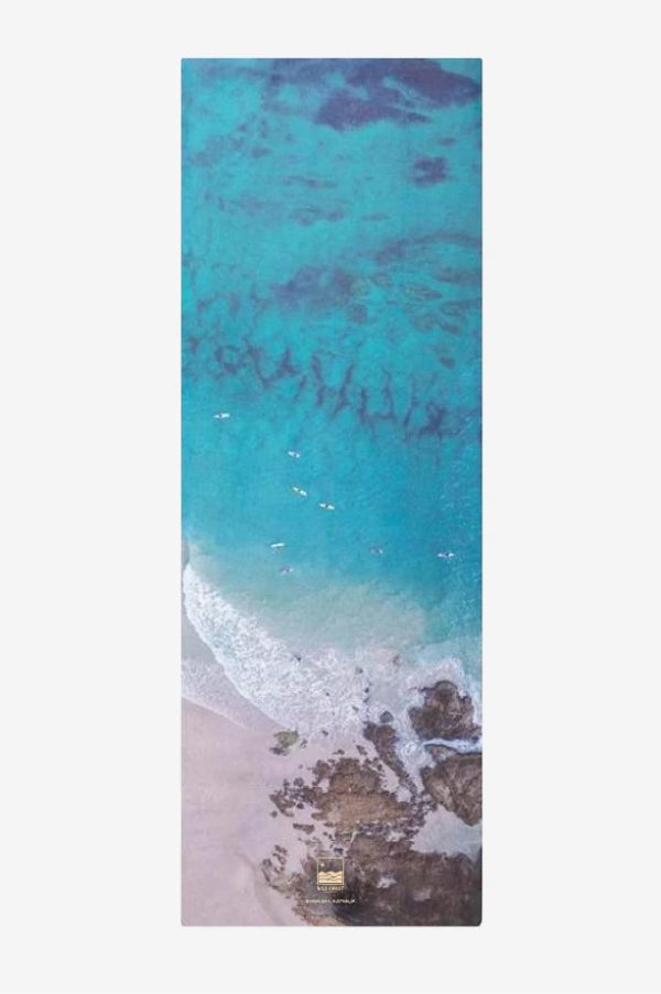 Take your practice to Byron Bay with our eco-friendly yoga mat. Featuring aerial views of "The Pass," it’s perfect for yoga, pilates, and more.